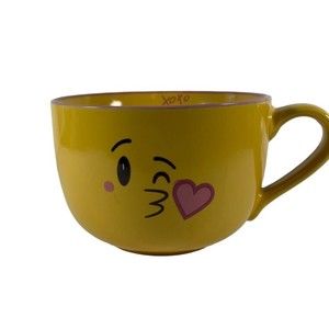 ~Mug Me I'm Famous ~Kiss Love Emoji~ Coffee/Soup Large Oversized Mug 28 Ounce
